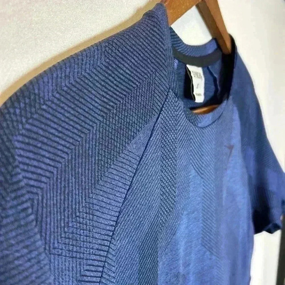 Gymshark Women's XS T-Shirt Short Sleeve Exercise WorkoutYoga Weight Lifting XS - Picture 2 of 8